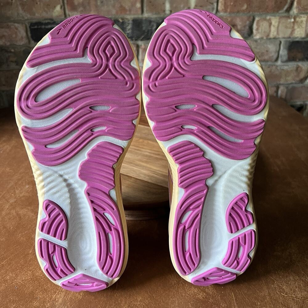 Brooks Glycerin 22 Womens 11 Apricot Pink Athletic Running Shoes Sneakers - Picture 8 of 16